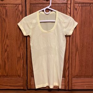 Lululemon tech shirt